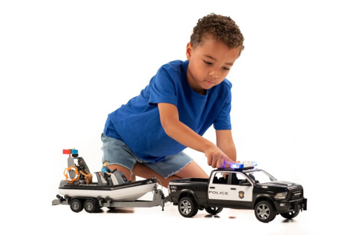 Bruder RAM policijsko auto i brod 2507