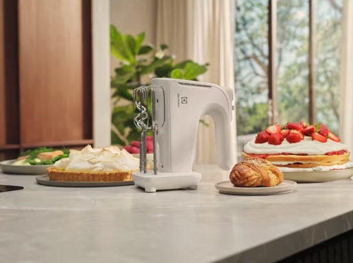 ELECTROLUX ručni mikser EHM4W serije 300, bijeli, 500 W