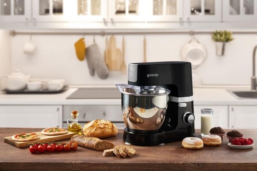 GORENJE kuhinjski robot MMC1500PS s 3 dodatka, 1500 W, 7 L