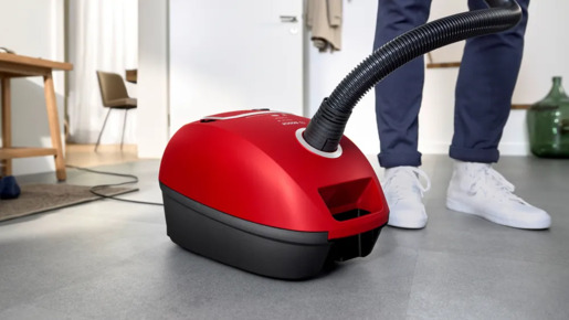 BOSCH usisivač s vrećicom BGB41PET1 ProAnimal, 700 W