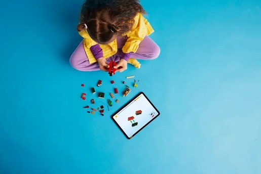 LEGO Marvel Iron Man na motociklu i Hulk 76287