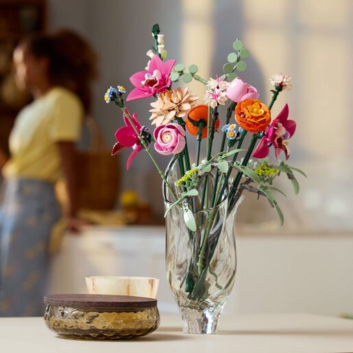 LEGO® Botanicals Prekrasni ružičasti buket 10342