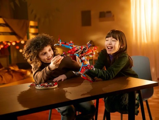 LEGO DREAMZzz Cooperov robotski dinosaur C-Rex 71484