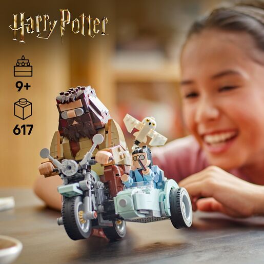 LEGO® Harry Potter TM Hagrid™ i Harry na motociklu 76443
