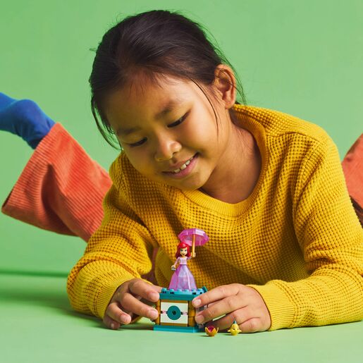 LEGO® Disney Princess Ariel pleše 43259
