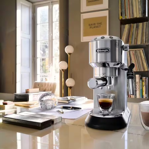 DeLonghi aparat za espresso kafu EC685.M Dedica Style metalni, ručni