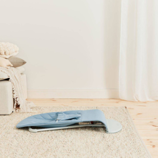 BABY BJORN Bouncer Bliss Woven plava