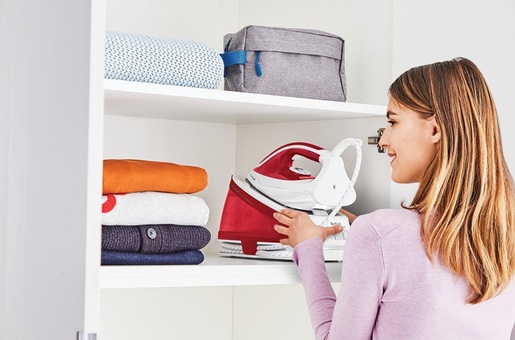 TEFAL parna stanica SV6111E1, 2200 W, 6 bara, 1.4 L