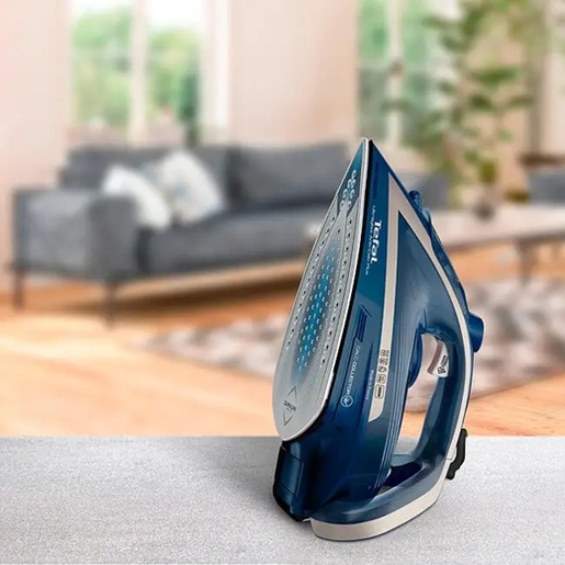 TEFAL pegla na paru FV6830E0 Ultragliss Plus, 2800 W, kontinuirana para  do 50 g/min