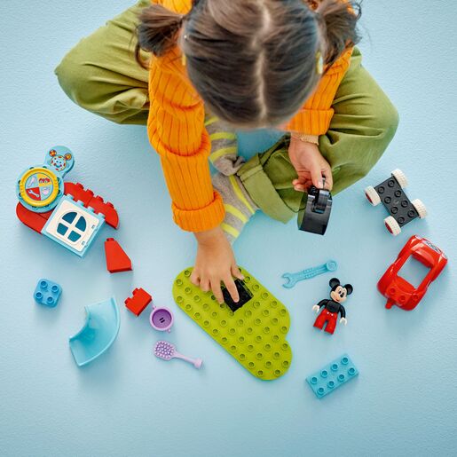 LEGO® Klub i auto Mickeyja Mousea 10454