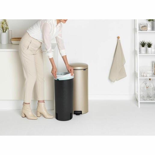 Brabantia Newicon Pedal kanta za smeće 30l, SOFT BEIGE 149962