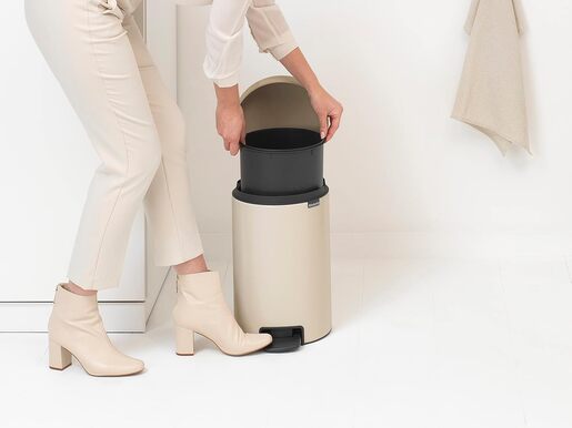 Brabantia Newicon Pedal kanta za smeće 12l, soft bež 149924