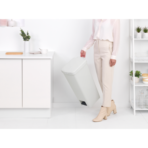 Brabantia StepUp pedal kanta za smeće 40l, svijetlosiva 236