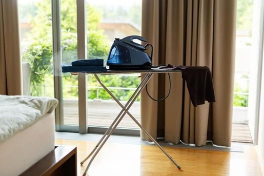 GORENJE parni generator SGD3000BBK, 8 bara, 480 g/min, OptiTemp, 1.5 L