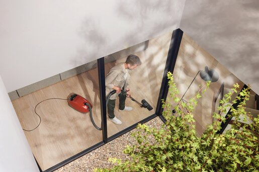 Miele usisIvač Guard M1 - s vrećicom; 890 W; 77 Db