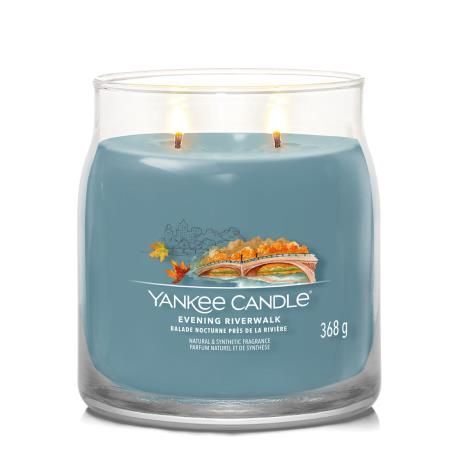 Yankee Candle mirisna svijeća Evening Riverwalk, M