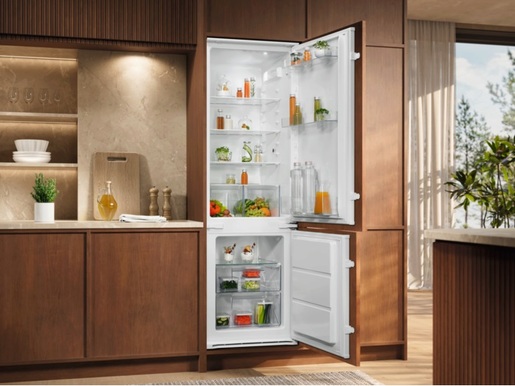 Electrolux frižider LNS3LE18S