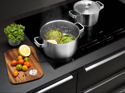 AEG set posuđa A3SS