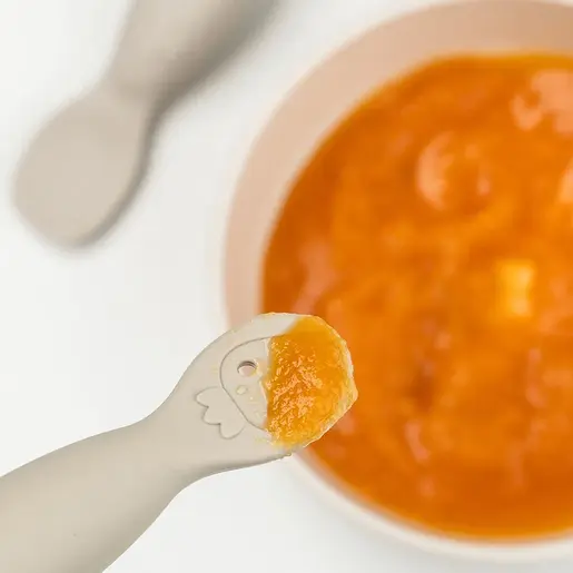 Done by Deer silikonske kašikice za prve zalogaje (2 kom) - Tiny Farm Sand