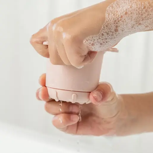 Done by Deer igračka za kupanje i slaganje - Elphee Powder