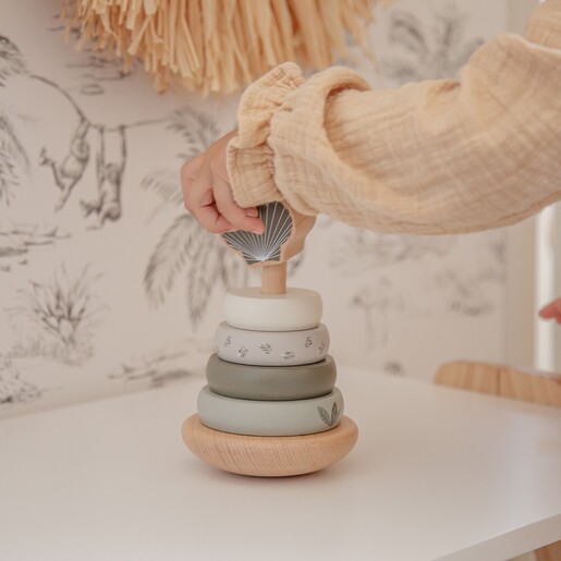 Label Label Drveni balansirajući toranj s obručima - Olive Green