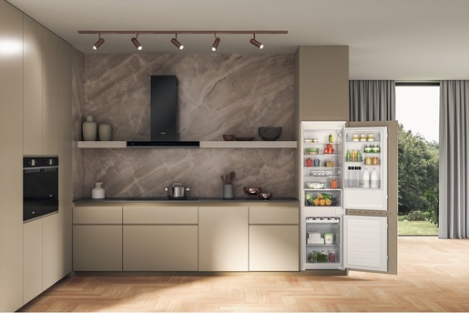 Whirlpool frižider WHC18D051A1