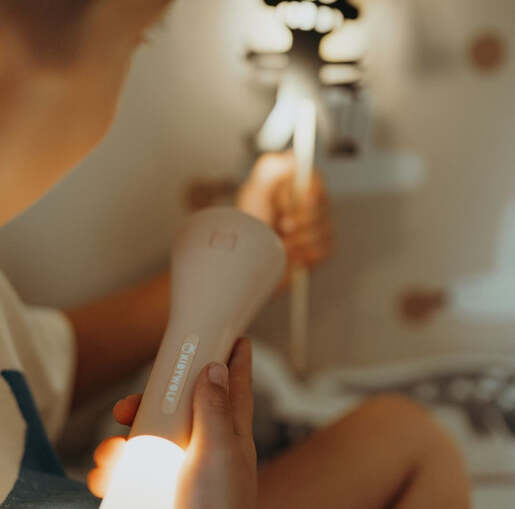 Kidywolf KIDYFLASHLIGHT 3-u-1 Multifunkcionalna dječija lampa Nude