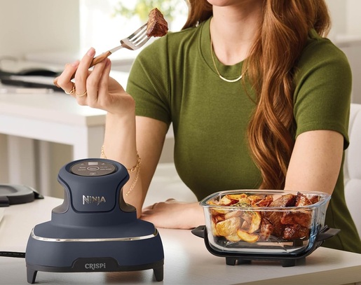 NINJA prenosna friteza na vrući zrak FN101EUGY CRISPi 4u1,  1700 W, 3.8 L/ 1.4 L, plavno-crna