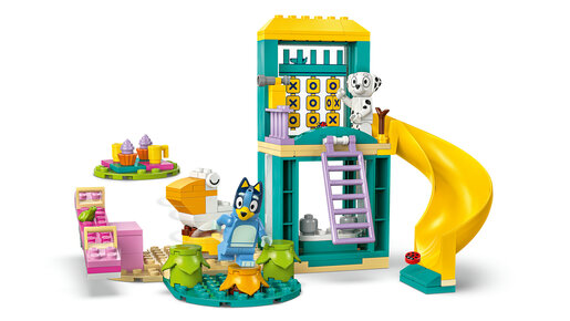 LEGO® Bluey i Chloe na zabavnom igralištu 11201