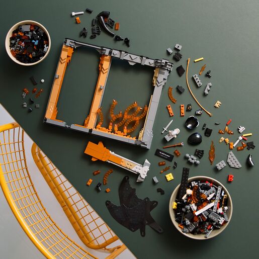 LEGO Icons Gospodar prstenova Balrog u kutku među knjigama 10367