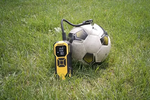 Stanley bežični mini kompresor SXIF0101