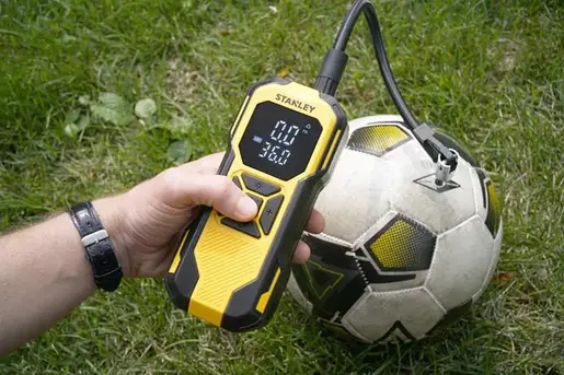 Stanley bežični mini kompresor SXIF0101