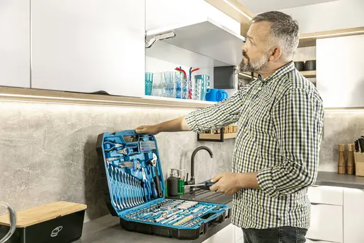 HOEGERT 131-dijelni set alata za domaćinstvo i radionicu 1/4″, 3/8″, 1/2″ HT1R439