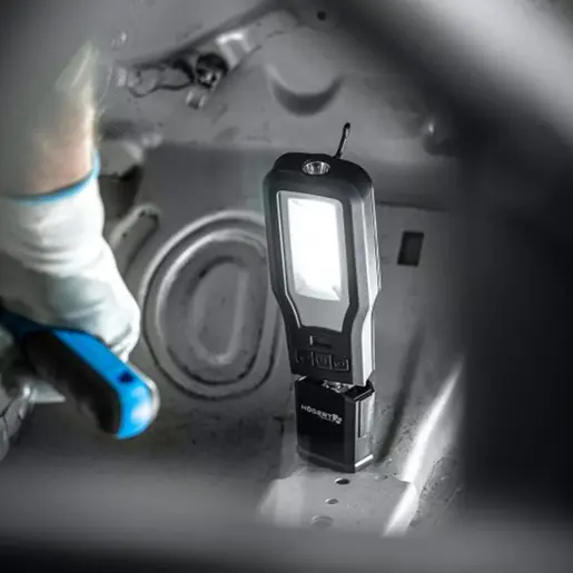 HOEGERT profesionalna radionička led lampa svjetiljka sa bazom HT1E408