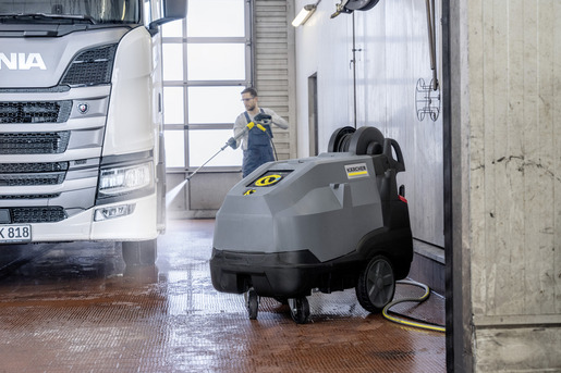 Karcher visokotlačni perač na vruću vodu HDS 10/21-4 M EU
