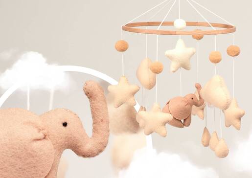 Neno Eli – Vrtuljak za krevetac s držačem