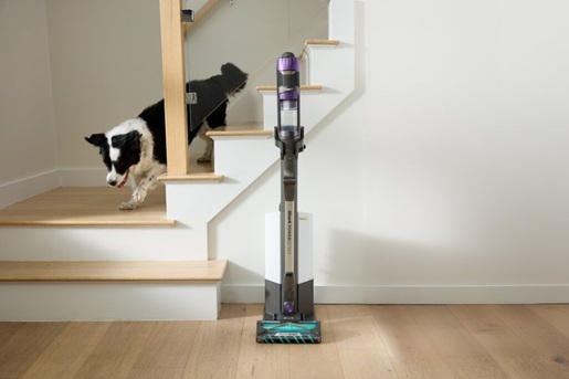 SHARK štapni usisivač IP3251EUT PowerDetecte Clean&Empty, 380 W, 0.7 L