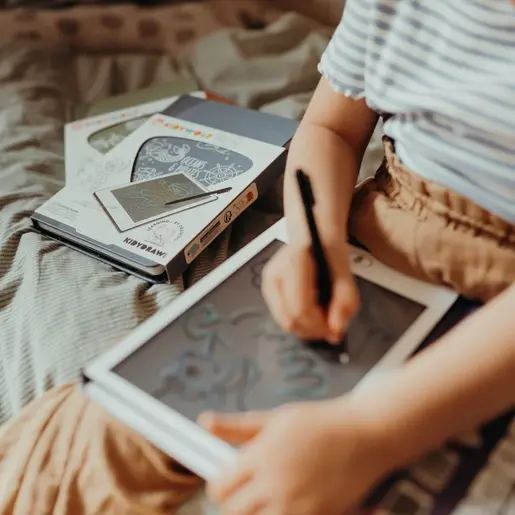 Kidywolf KIDYDRAW MINI Digitalna tabla za crtanje s 30 ilustracija - Oceans&Pirates