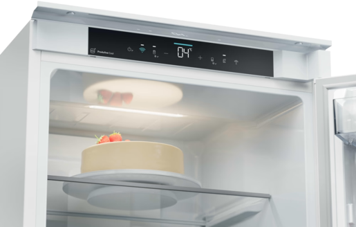 Candy frižider ECNBQT3519EW