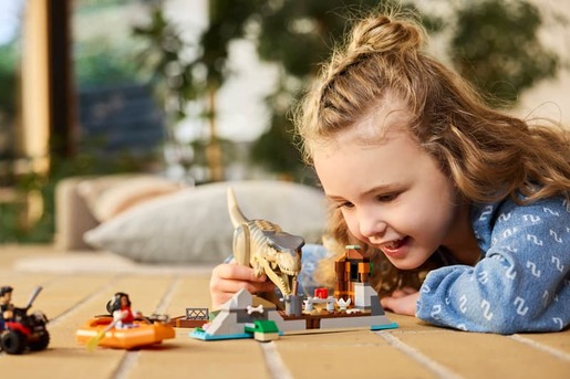 LEGO® Jurassic World T. rex bjekstvo od rijeke 76975