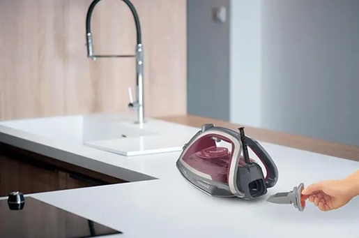 TEFAL pegla na paru FV6840E0 Ultragliss Plus, 2800, 260 g/min