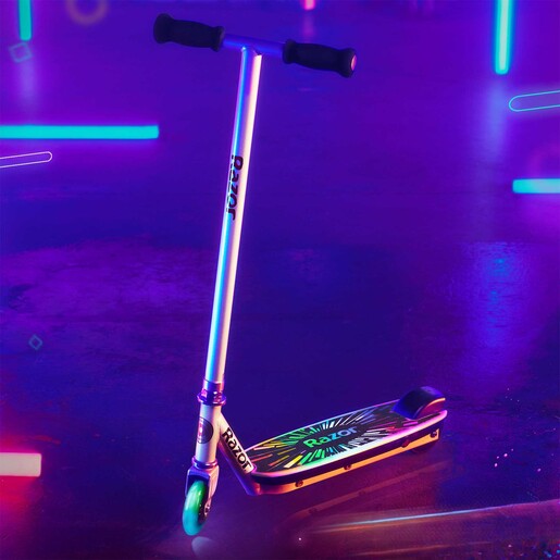 RAZOR Color Rave dječiji električni romobil srebrno crni