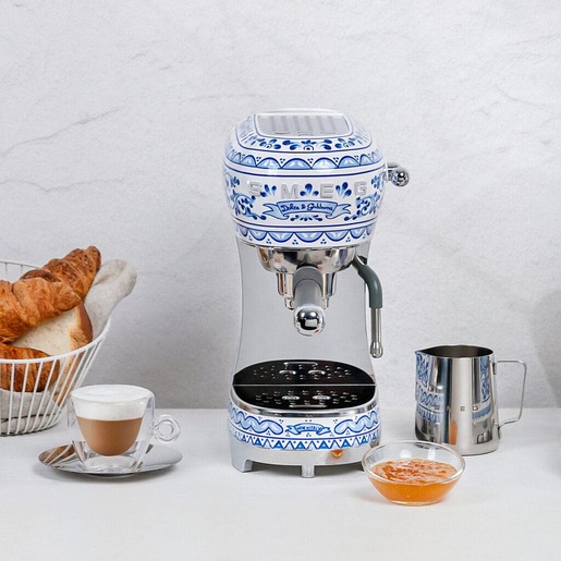 Smeg ručni espresso aparat D&G ECF02DGBEU