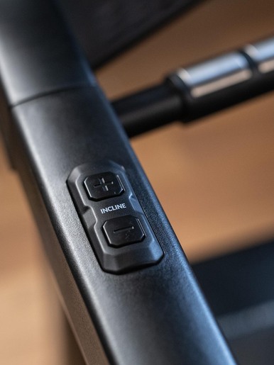 KETTLER Alpha Run 800 traka za trčanje 22 km/h AC motor 4.0 HP