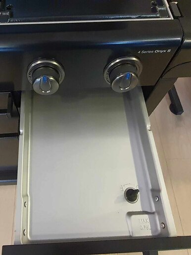 CAMPINGAZ plinski roštilj 4 Series Onyx S  15.9 kW