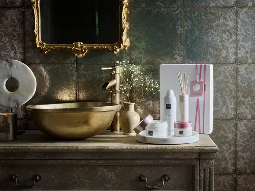 RITUALS The Ritual Of Sakura Foaming Shower Gel pjena za tuširanje – rižino mlijeko i cvijet trešnje 200ml