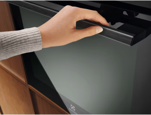 Electrolux PizzaExpert pećnica LOX8P87WZ