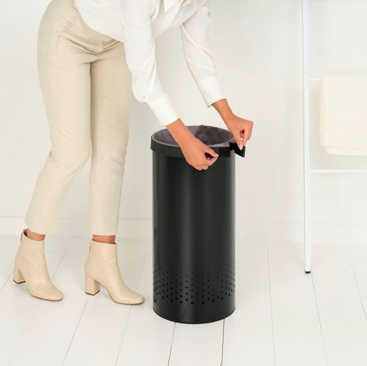 Brabantia korpa za veš 35L, mat crna / 242342