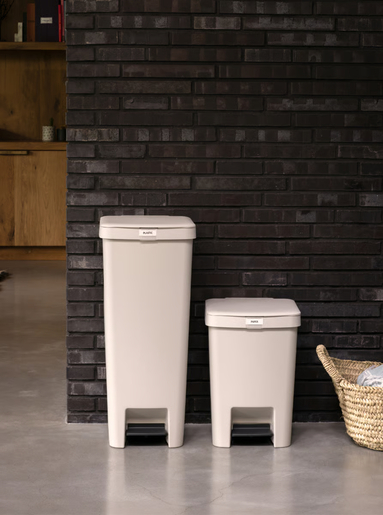Brabantia StepUp Pedal kanta za smeće 25L, soft beige / 251863