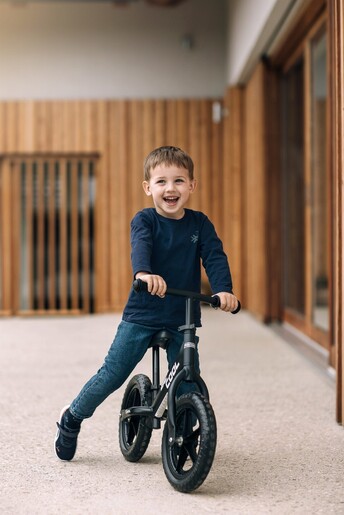 Free2Move BeCool dječji balans bicikl, crni
